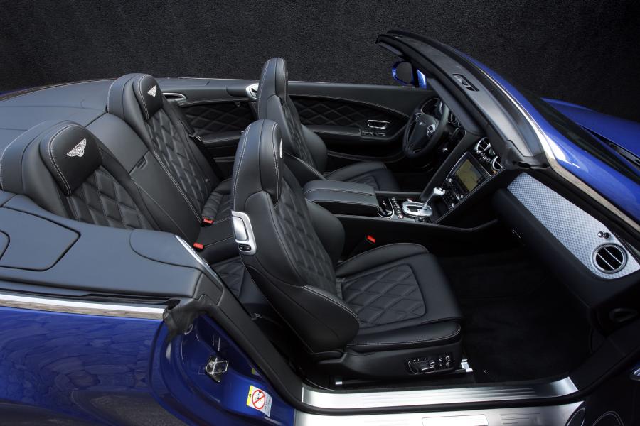 Интерьер Bentley Continental GTC 2011 года  (фото 12 из 167)